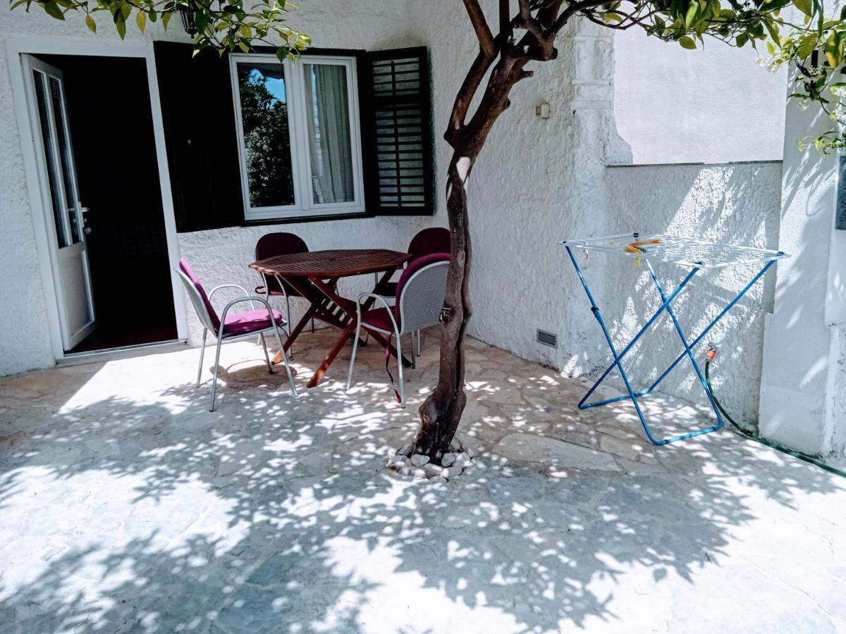 Harbour-Side Apartment With Beautiful Terrace Podgora Buitenkant foto